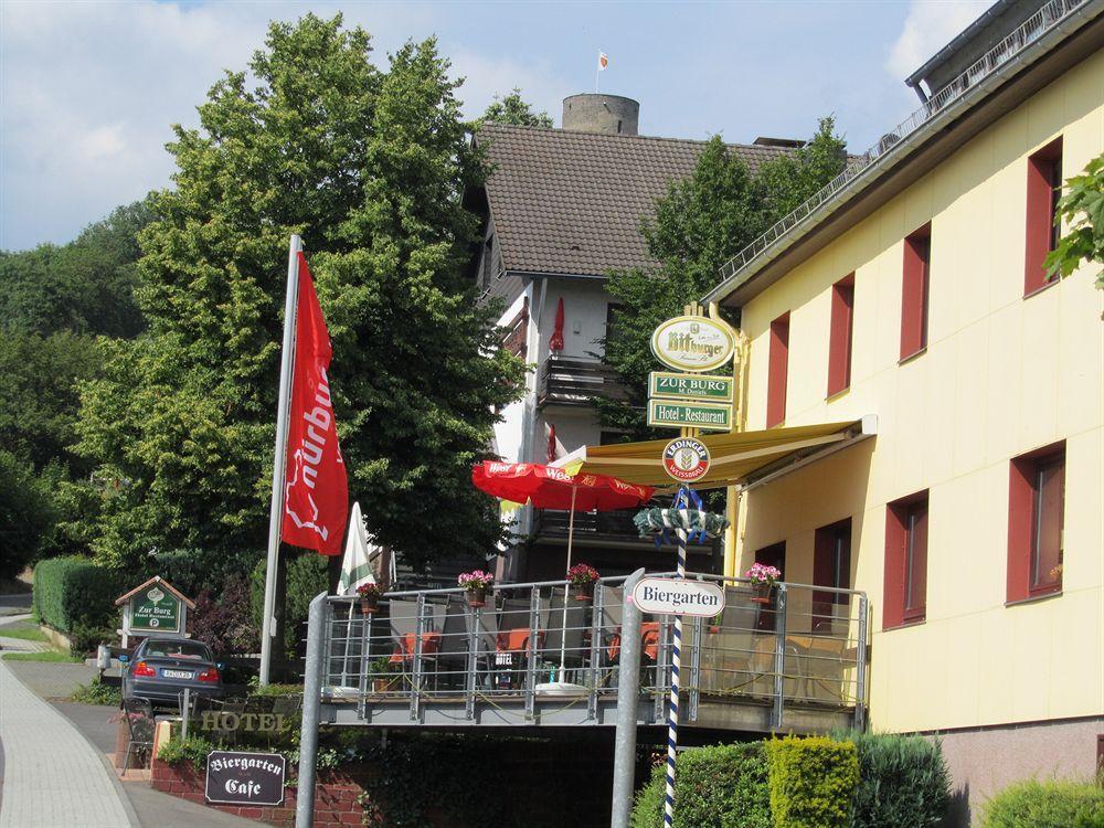 Land-Gut-Hotel Zur Burg Nuerburg Exterior foto